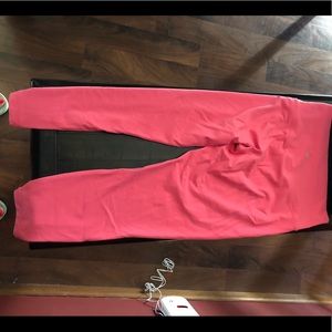 Lululemon ALIGN™ PANT 25"
Guava Pink
